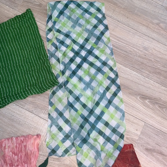 Fringe ruffle casual Snowman bundle of 8 scarves - Picture 10 of 10